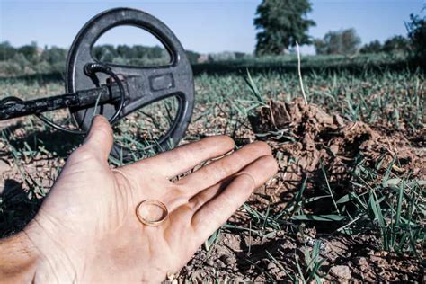 metal detector finds near me